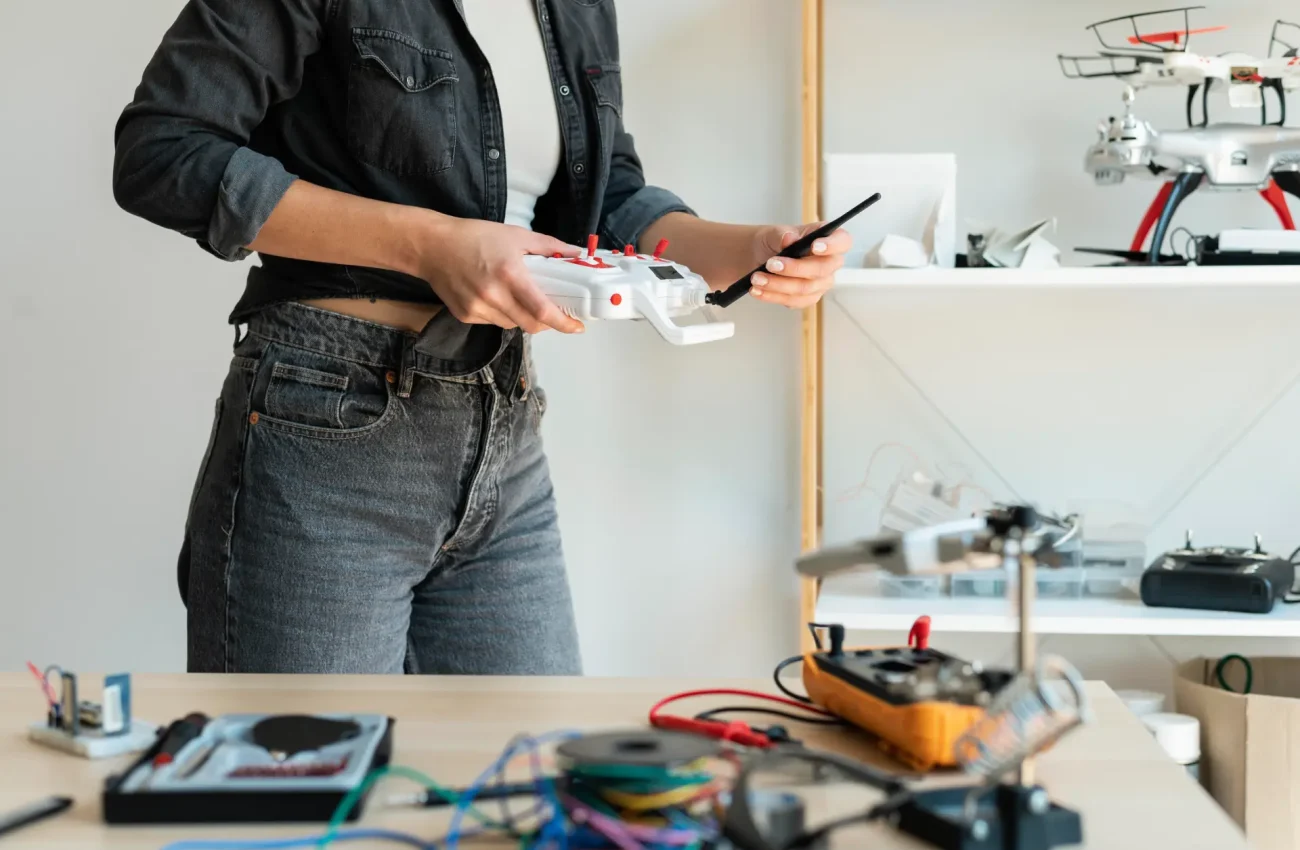 female-inventor-creating-her-workshop